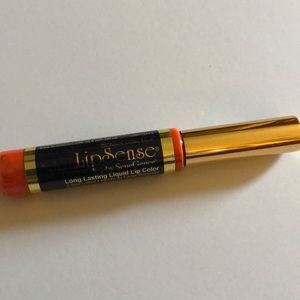 She’s Apples Lipsense